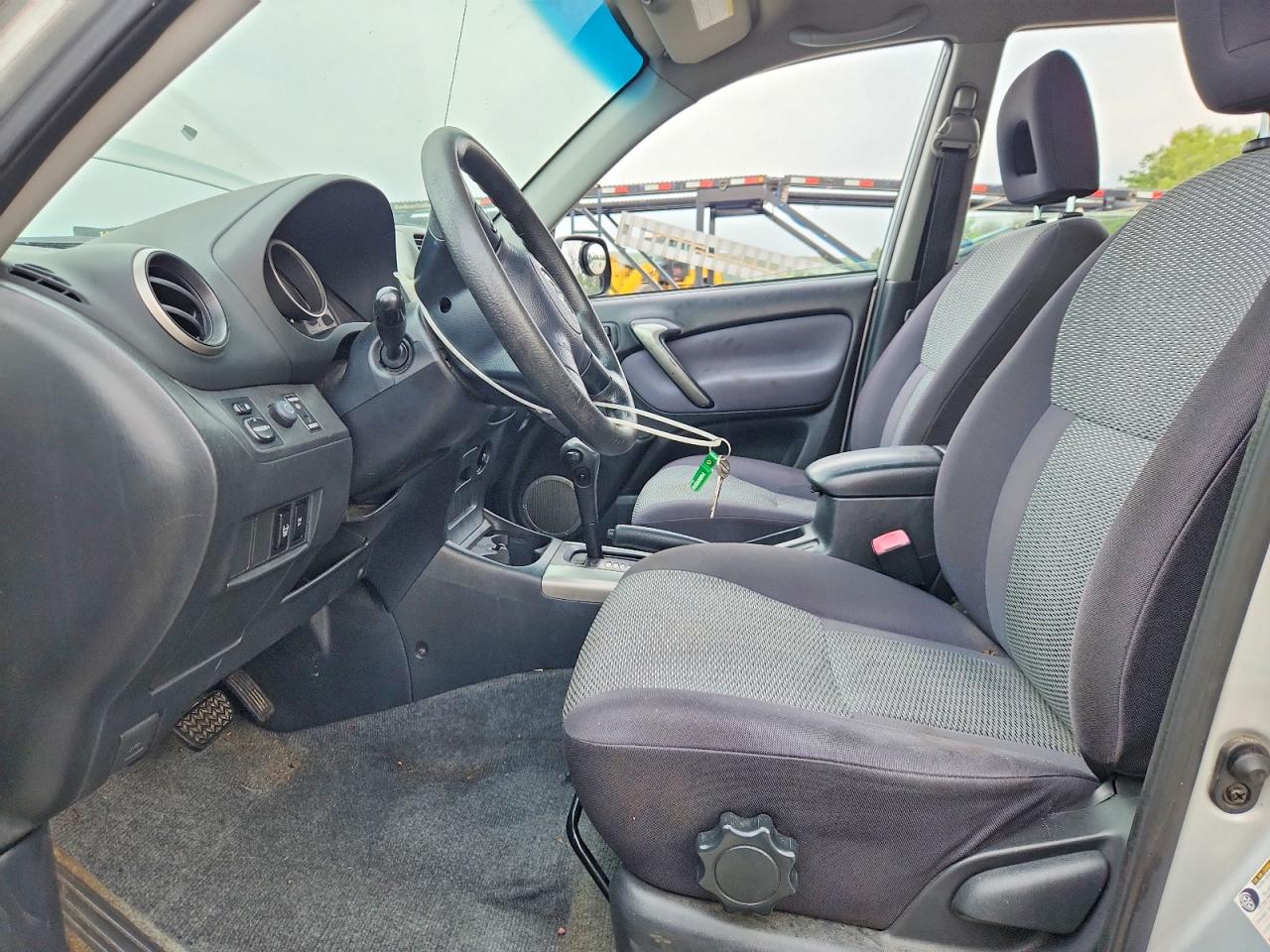 2005 TOYOTA RAV4