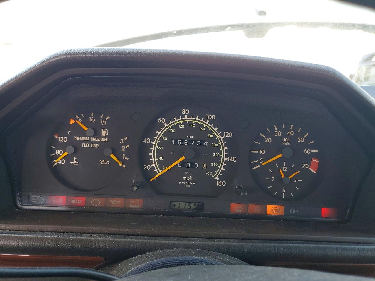 1995 MERCEDES-BENZ E-CLASS