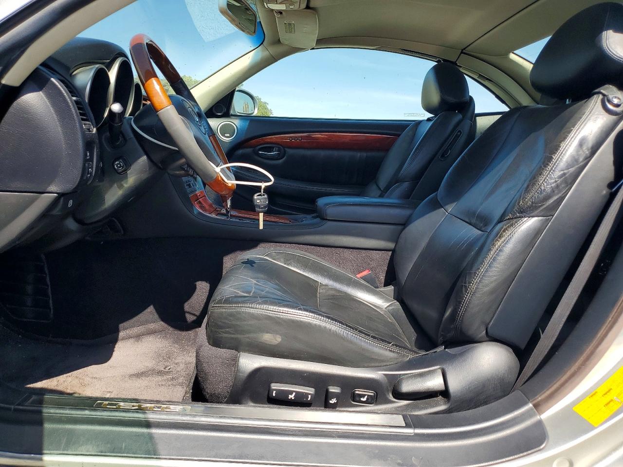 2002 LEXUS SC430
