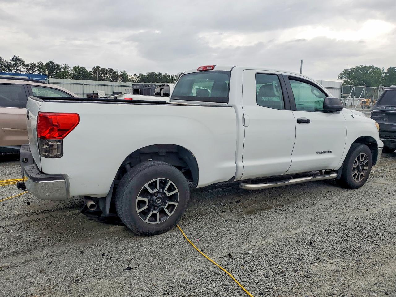 2009 TOYOTA TUNDRA