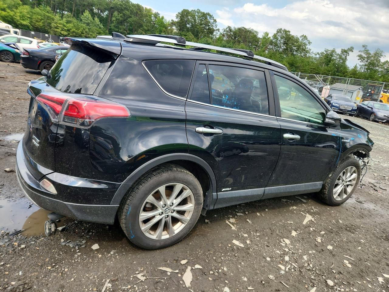 2017 TOYOTA RAV4