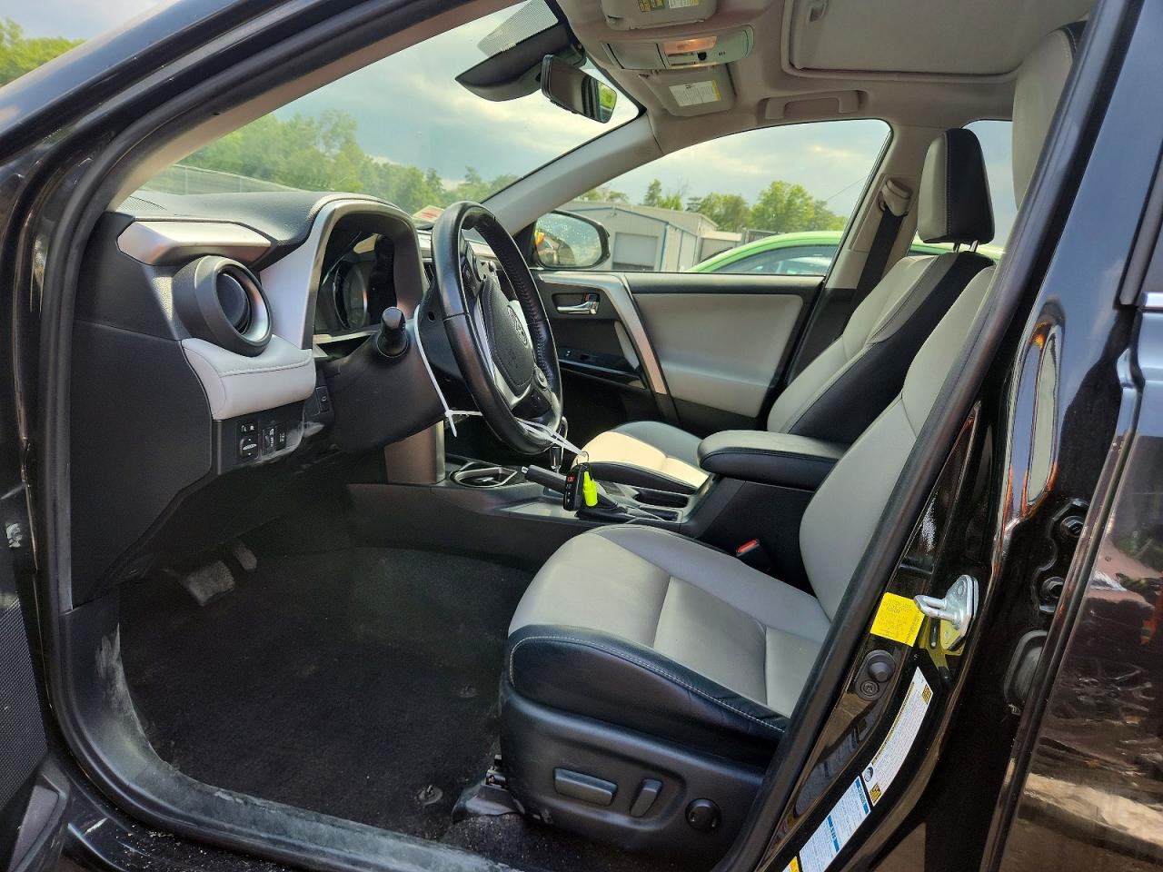 2017 TOYOTA RAV4