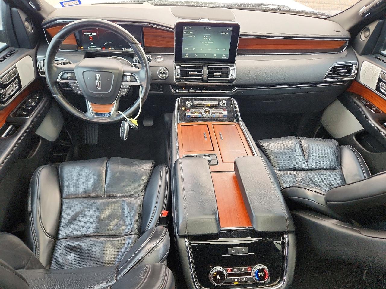 2019 LINCOLN NAVIGATOR