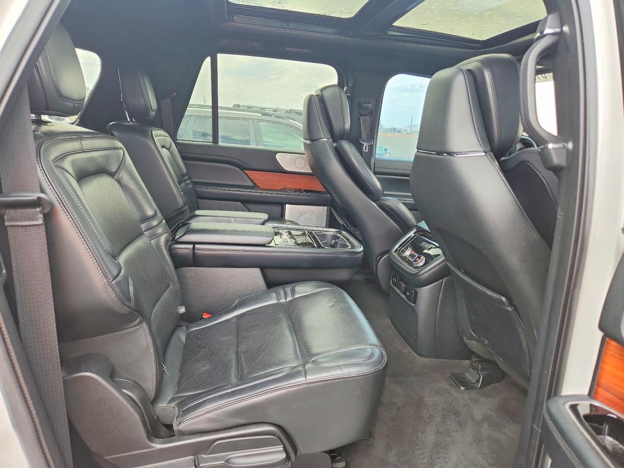 2019 LINCOLN NAVIGATOR