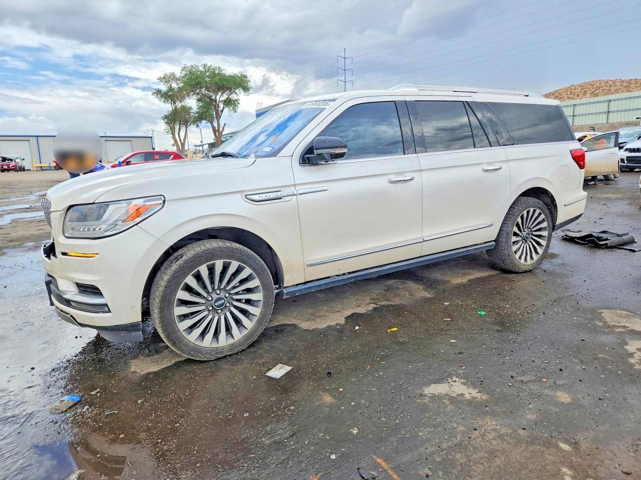 2019 LINCOLN NAVIGATOR