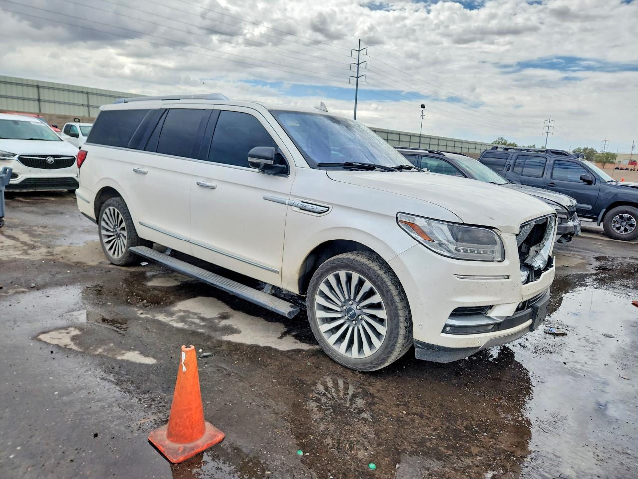 2019 LINCOLN NAVIGATOR