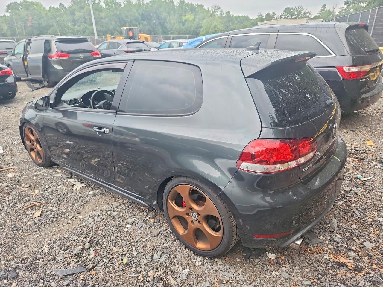 2012 VOLKSWAGEN GTI