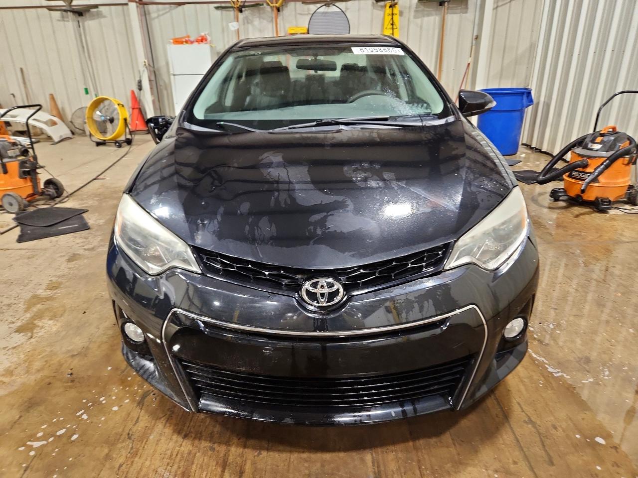 2016 TOYOTA COROLLA