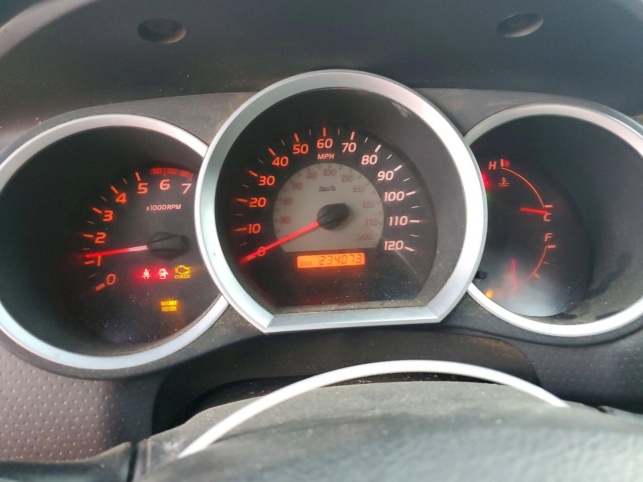 2005 TOYOTA TACOMA