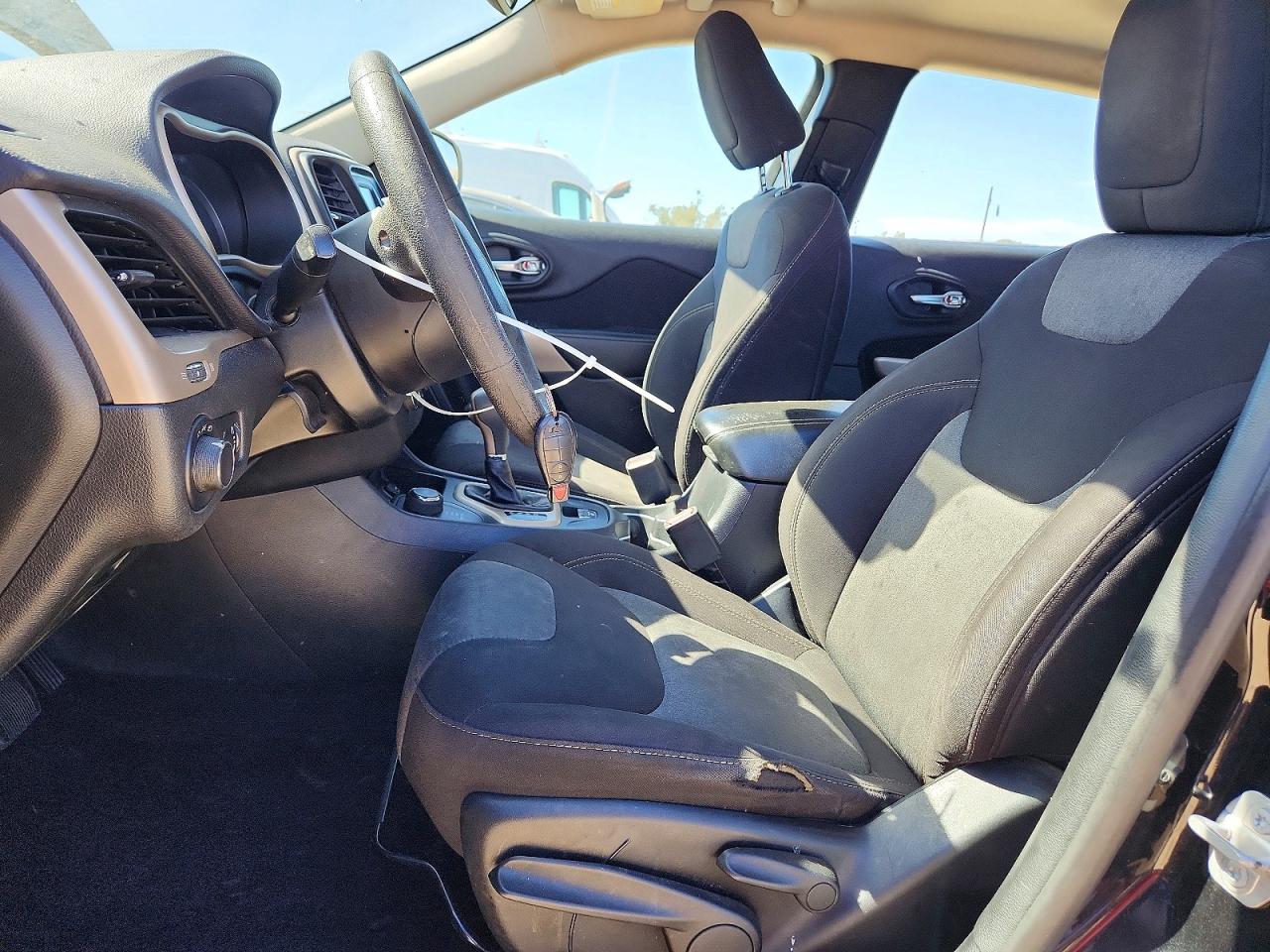 2017 JEEP CHEROKEE