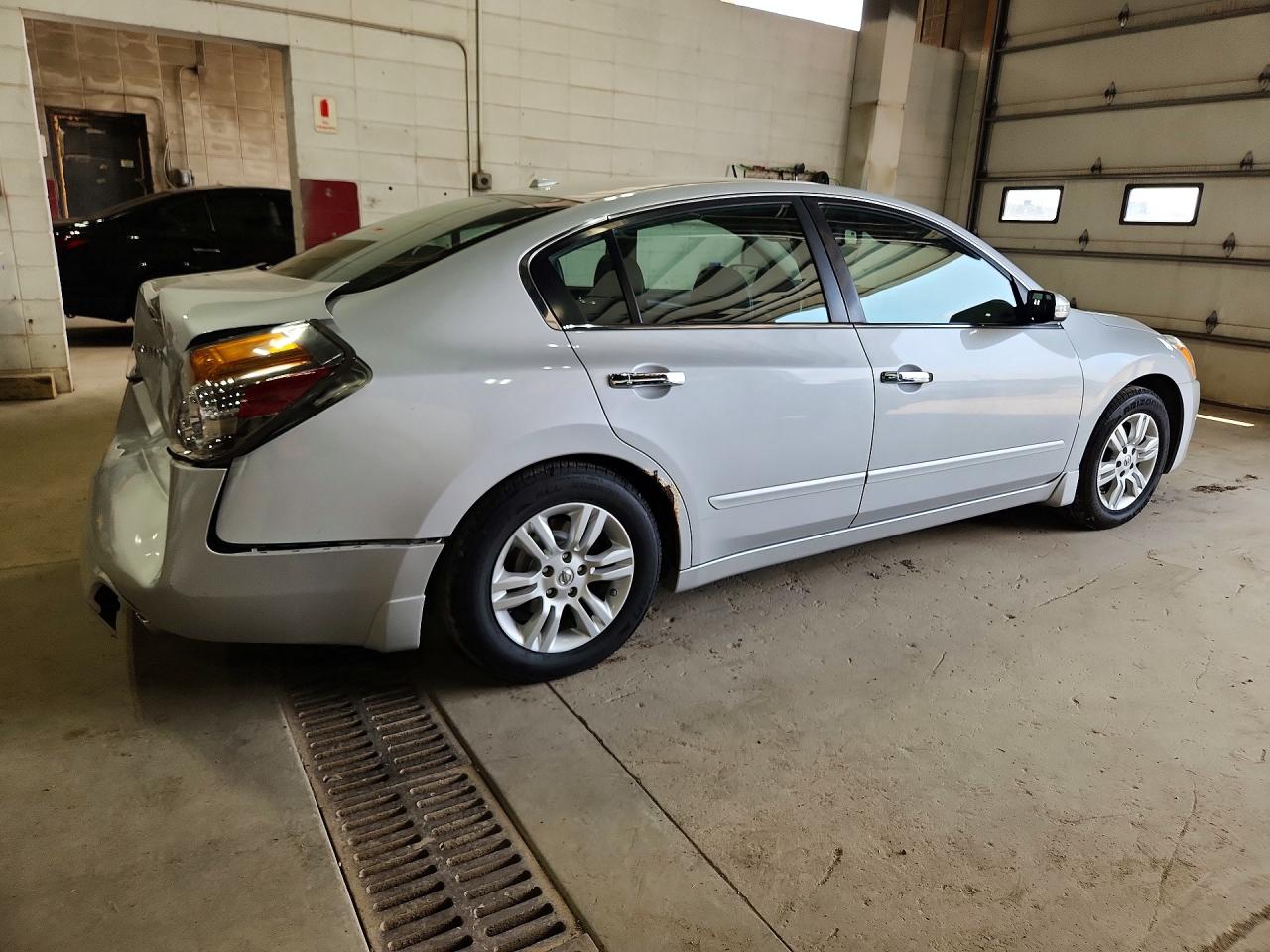 2011 NISSAN ALTIMA