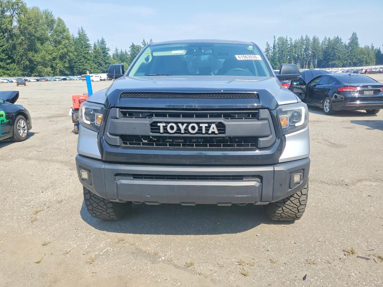 2014 TOYOTA TUNDRA