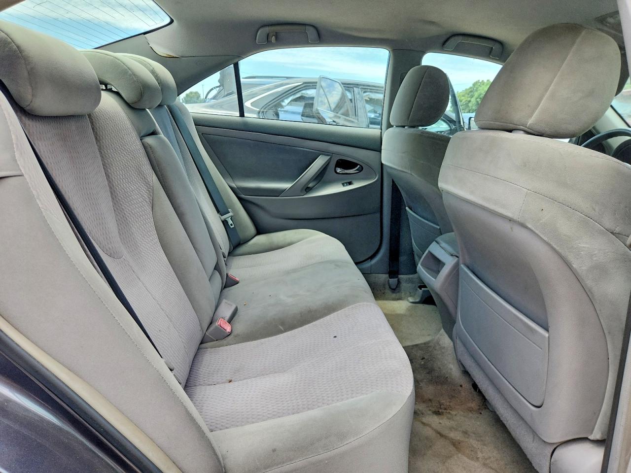 2010 TOYOTA CAMRY