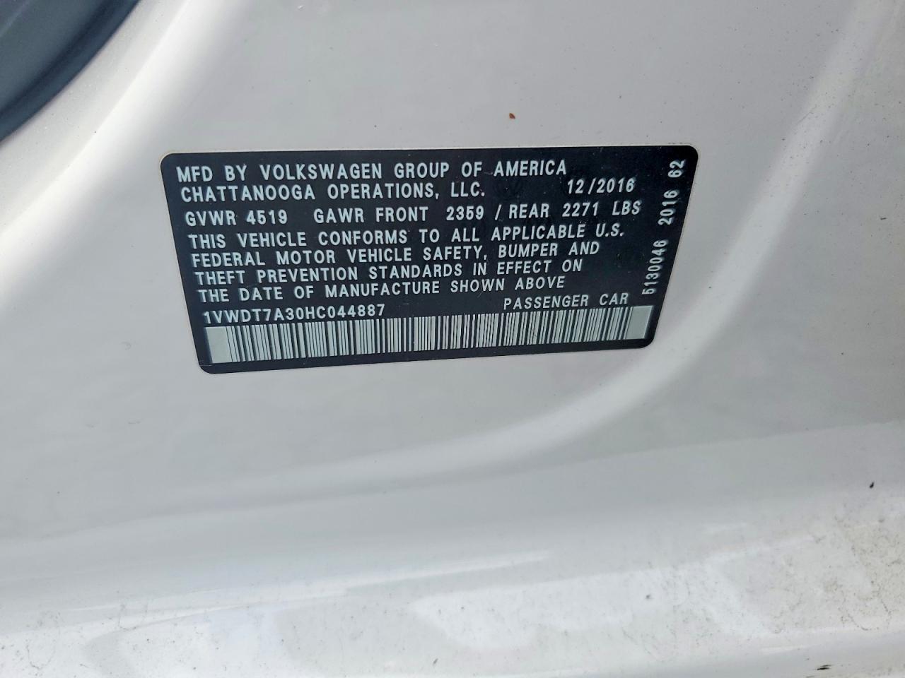 2017 VOLKSWAGEN PASSAT
