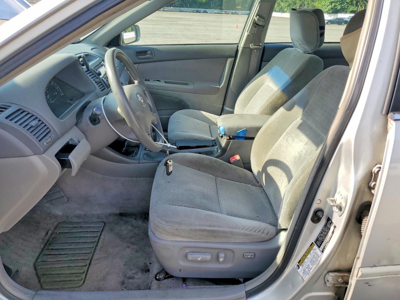2004 TOYOTA CAMRY
