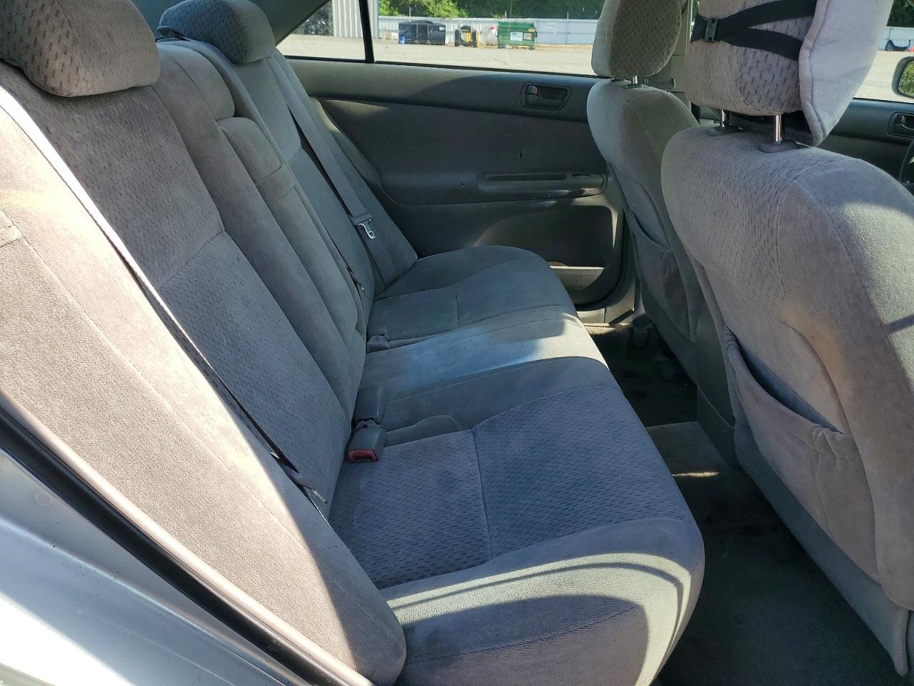 2004 TOYOTA CAMRY