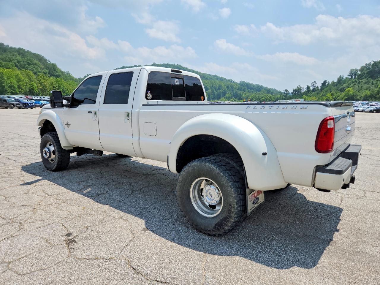 2015 FORD F350