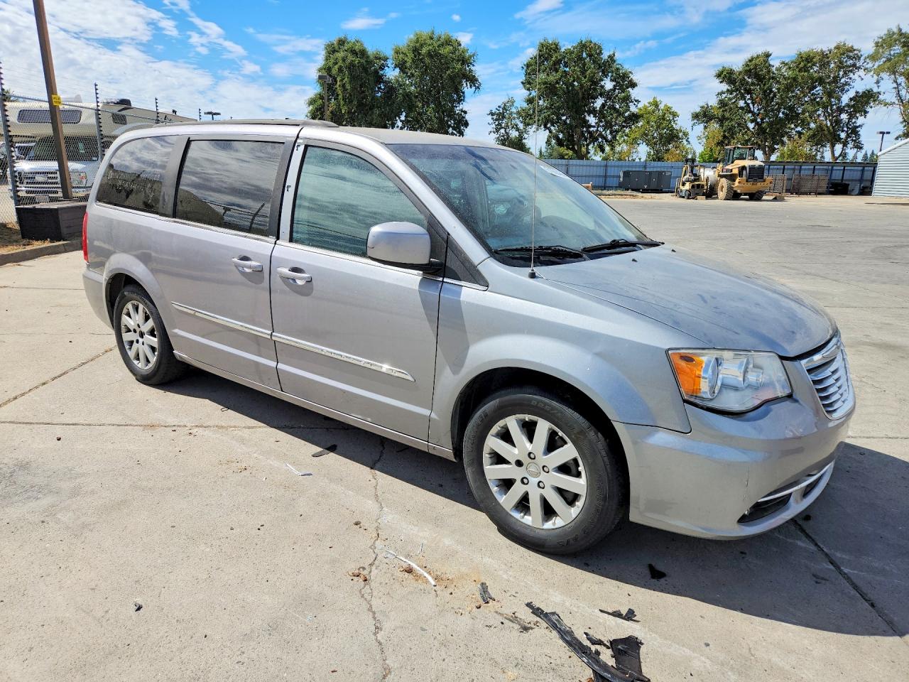 2014 CHRYSLER MINIVAN