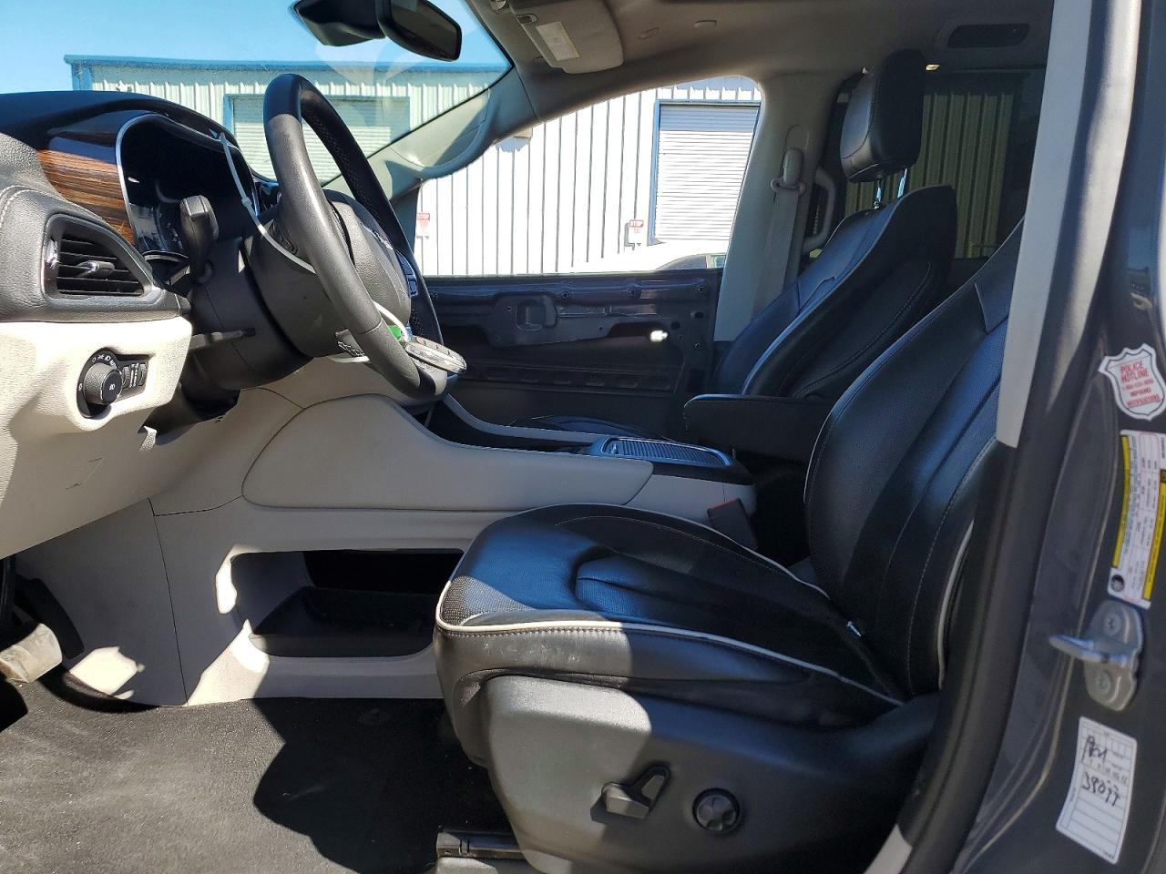 2022 CHRYSLER PACIFICA