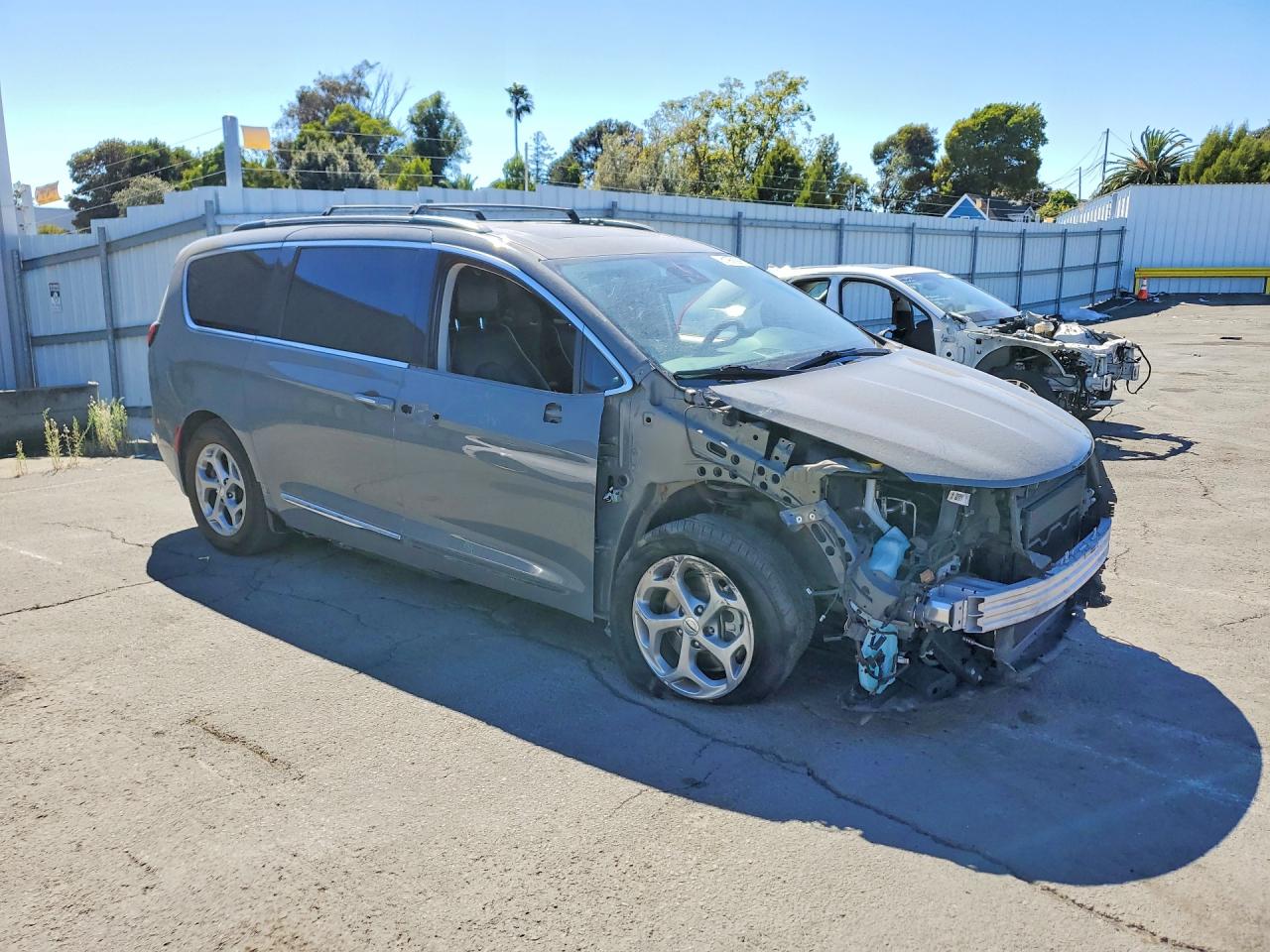 2022 CHRYSLER PACIFICA