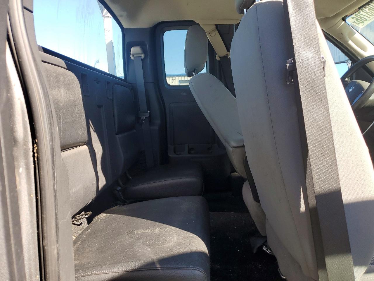 2011 DODGE DAKOTA