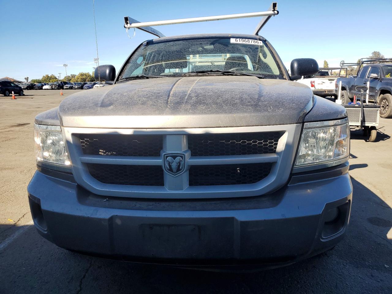 2011 DODGE DAKOTA
