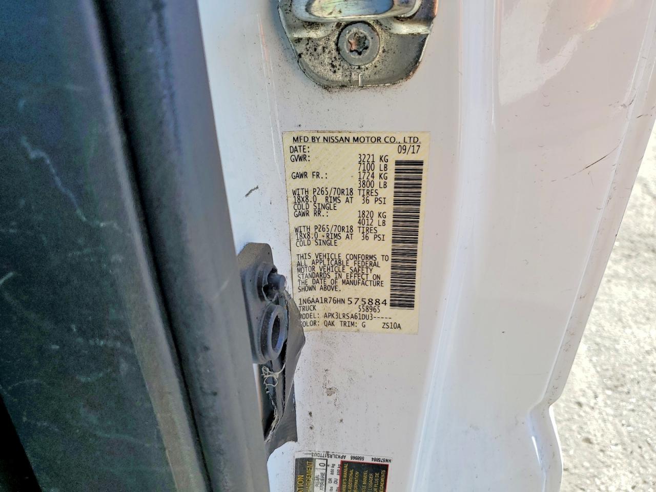 2017 NISSAN TITAN