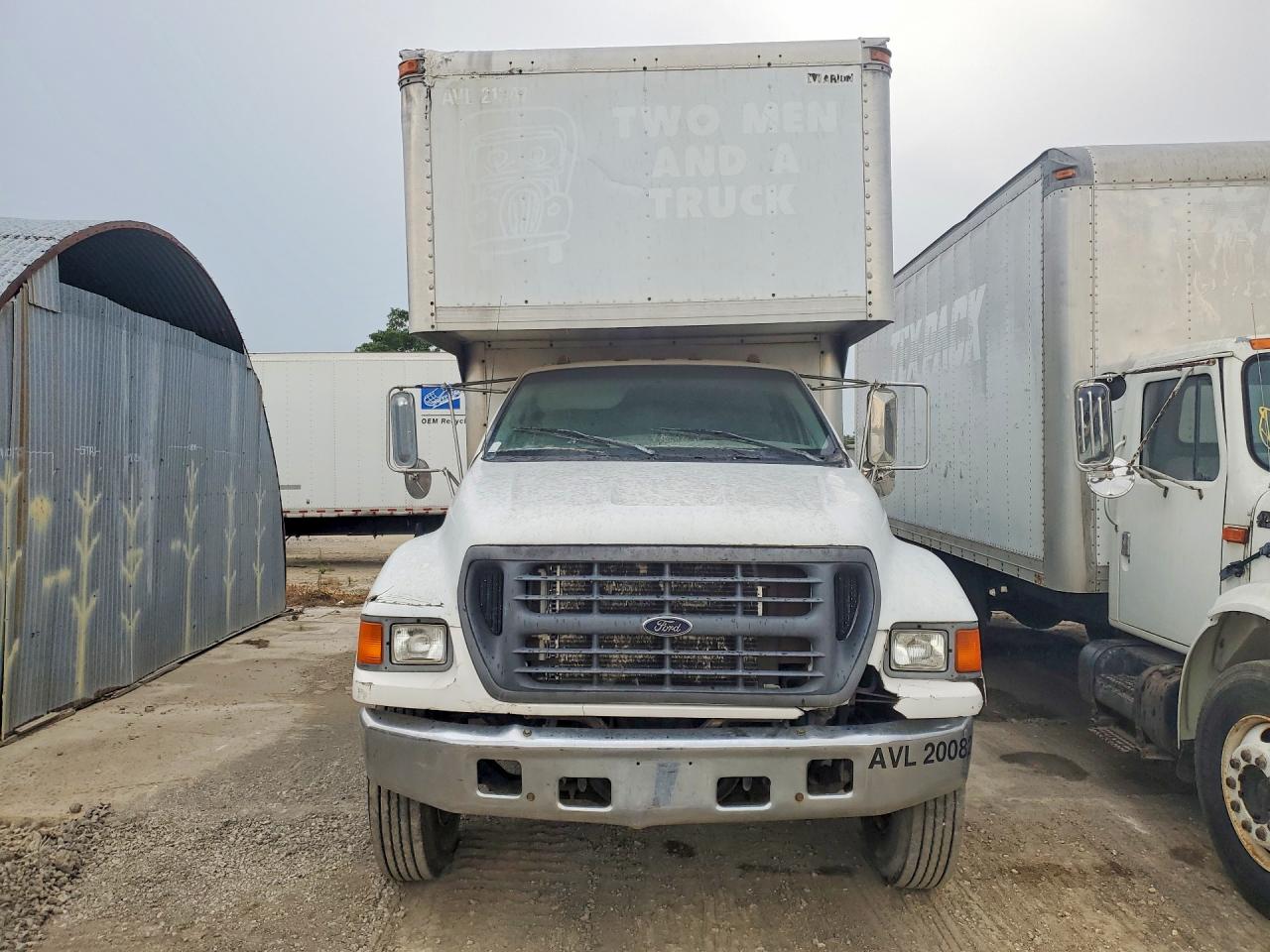 2000 FORD F650