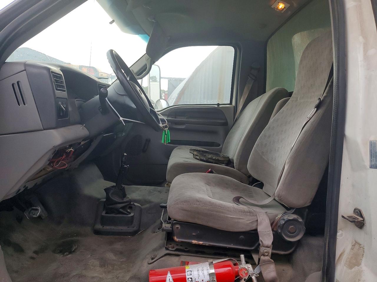 2000 FORD F650