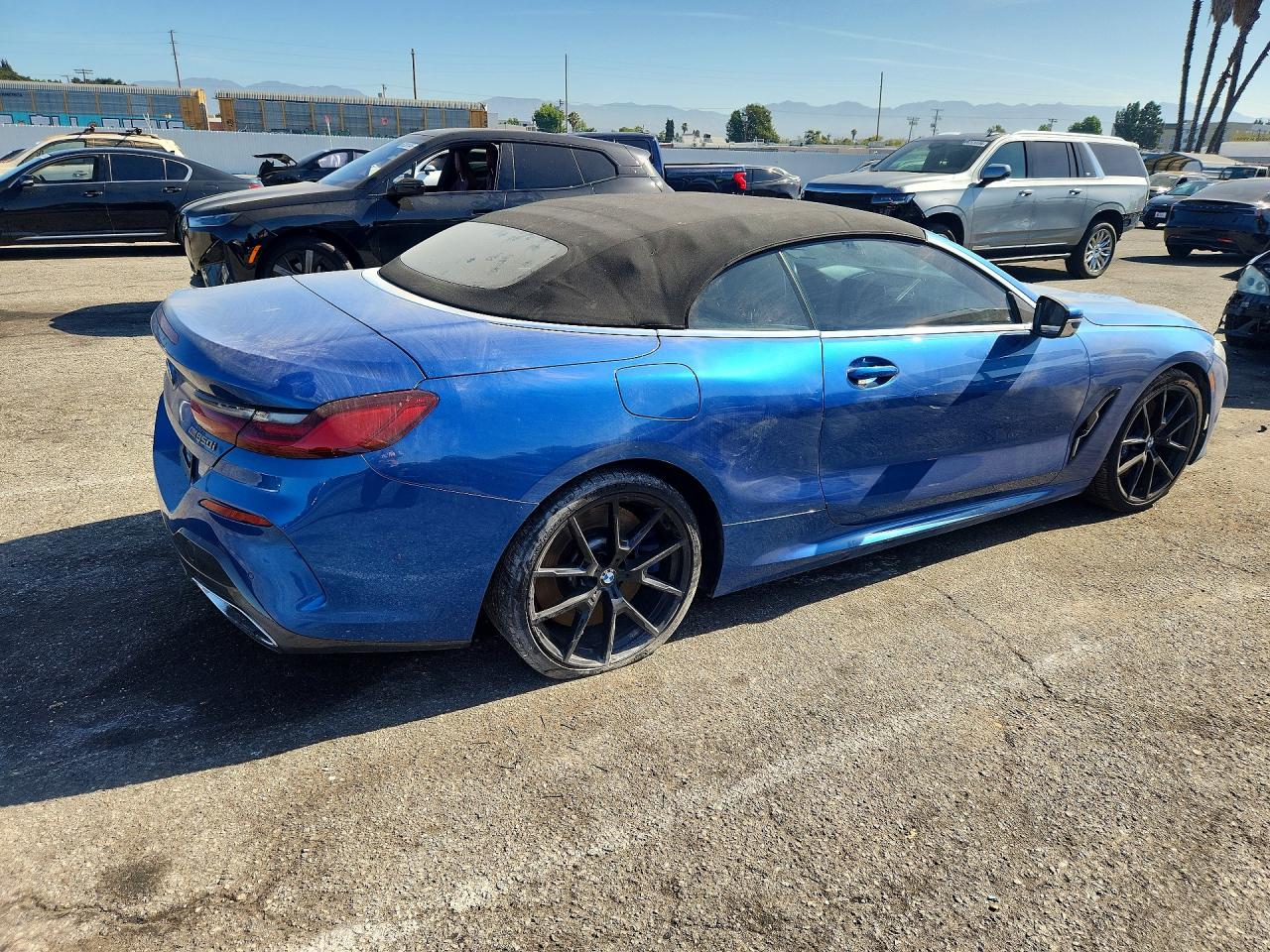 2019 BMW M8