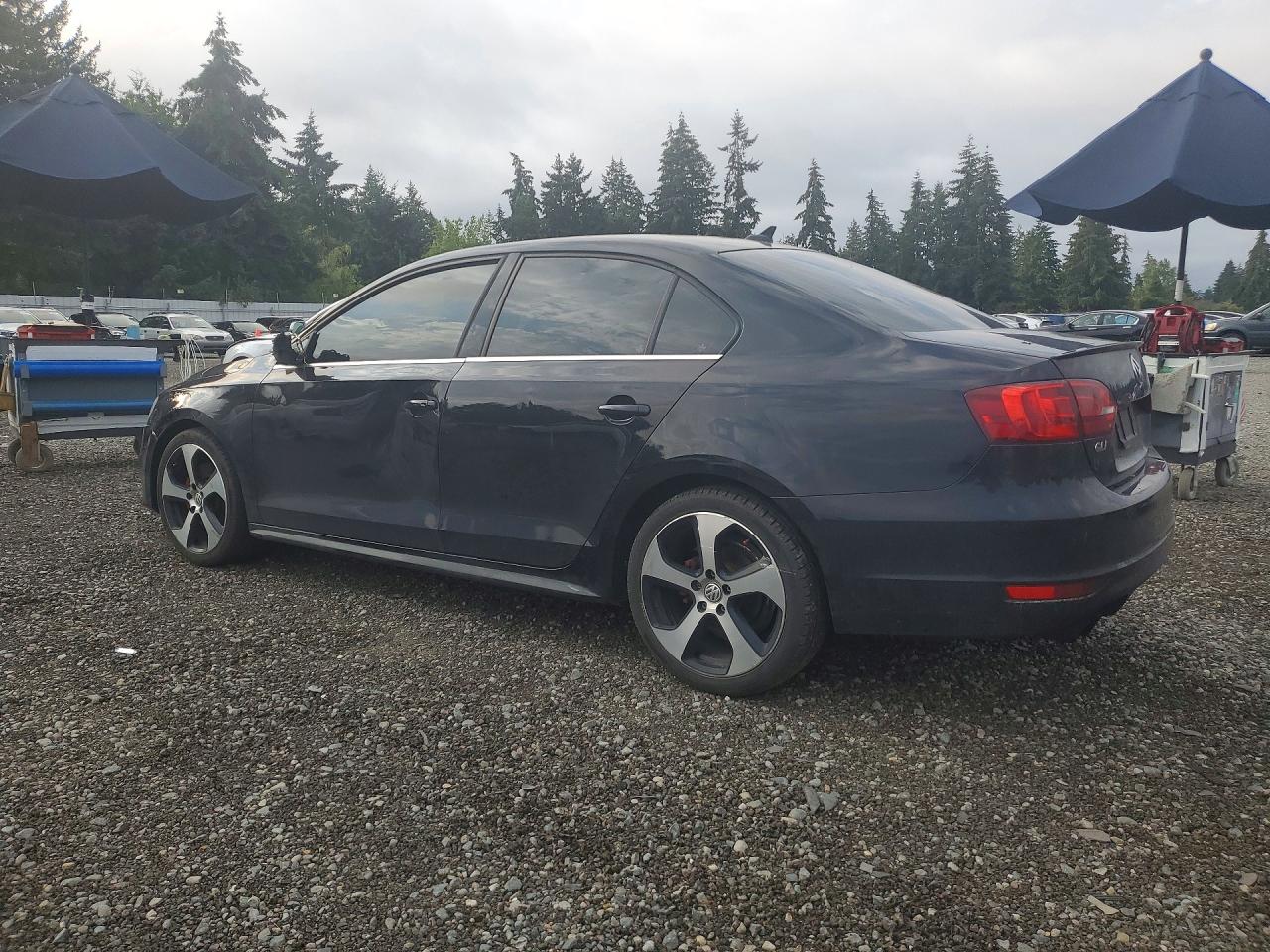 2013 VOLKSWAGEN JETTA