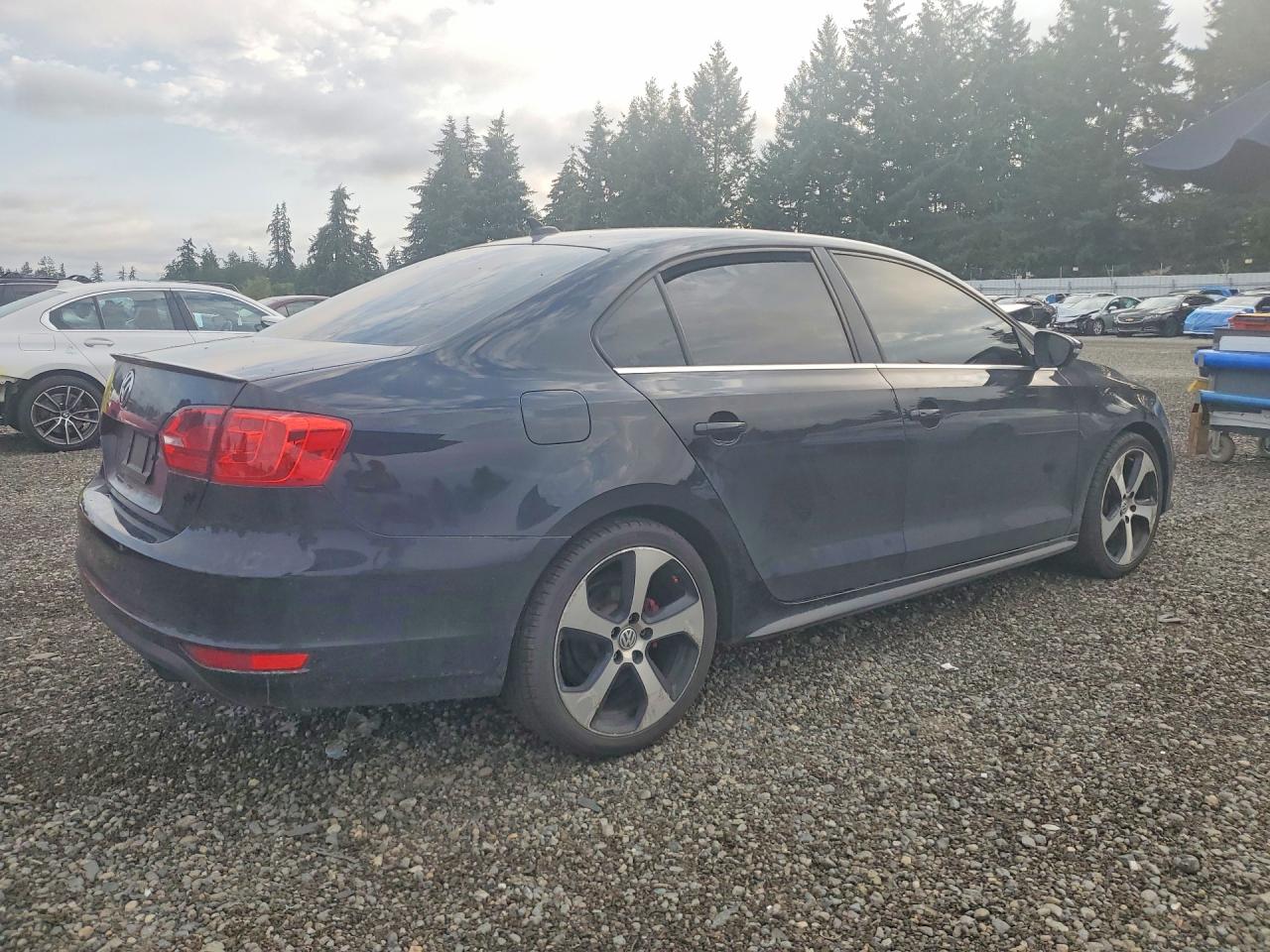 2013 VOLKSWAGEN JETTA