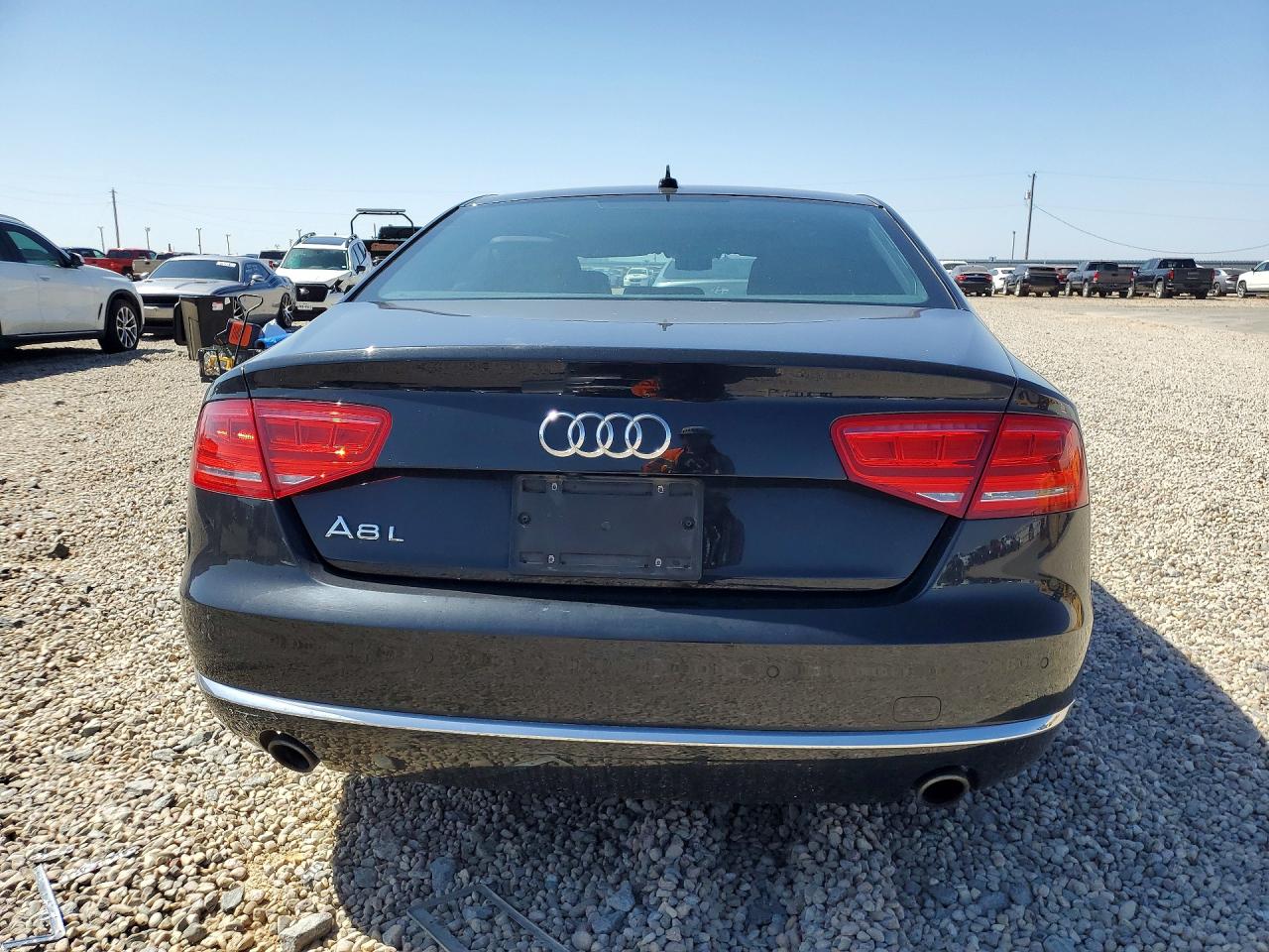 2013 AUDI A8