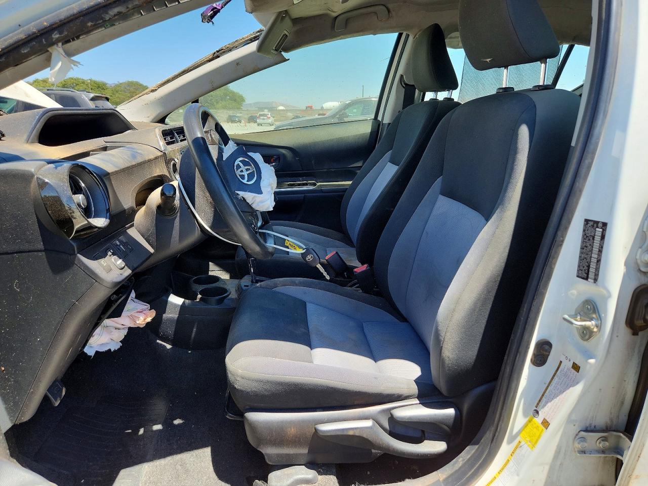 2018 TOYOTA PRIUS C TW