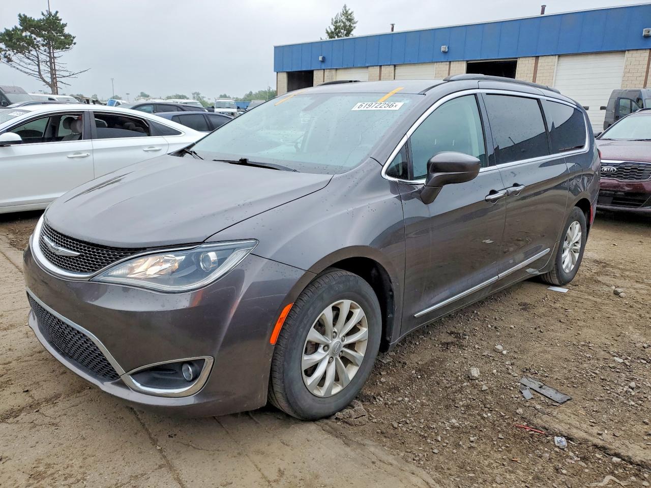 2017 CHRYSLER PACIFICA