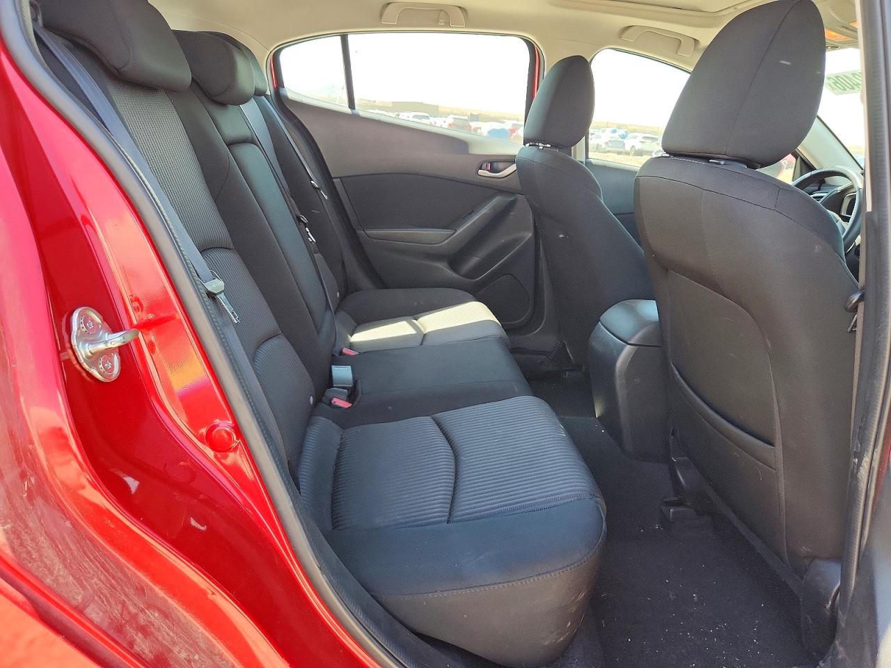 2016 MAZDA 3