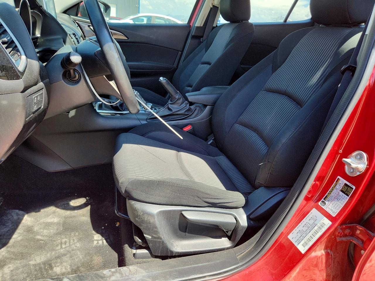 2016 MAZDA 3