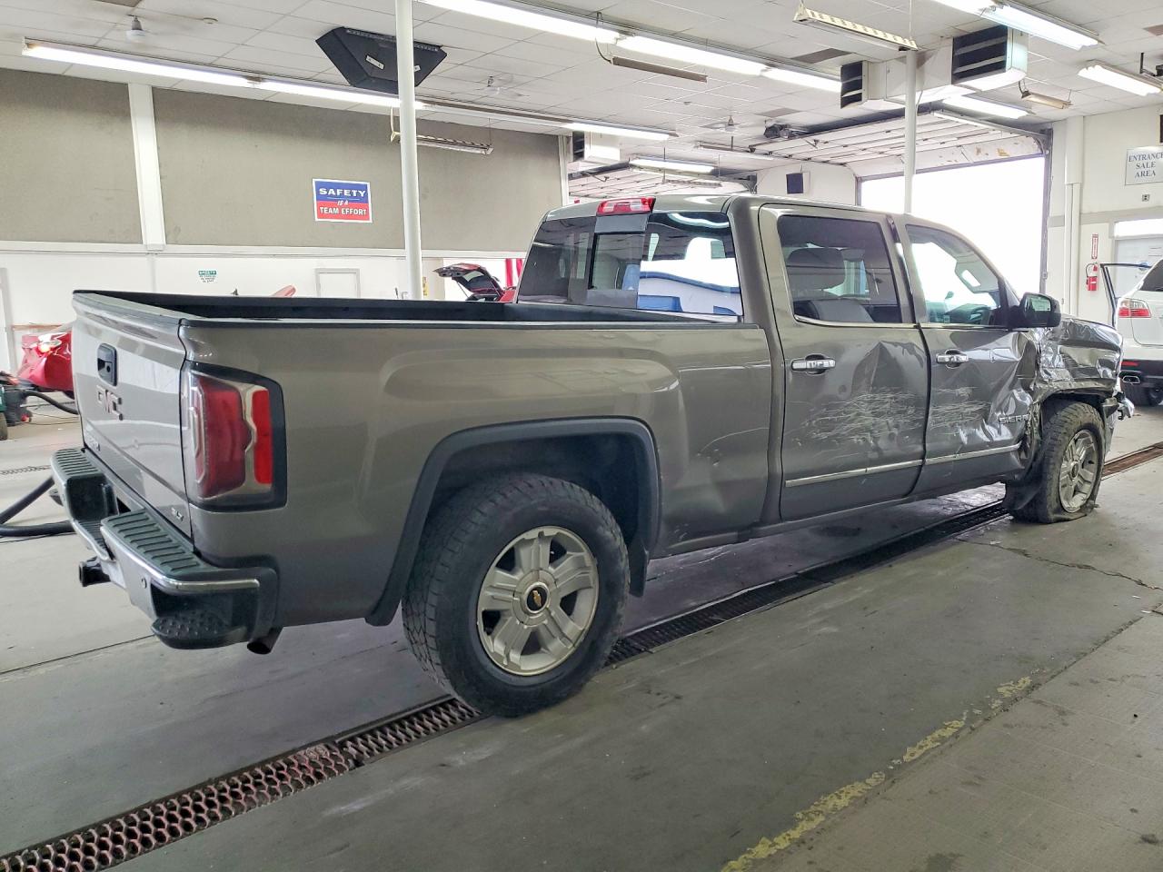 2017 GMC SIERRA