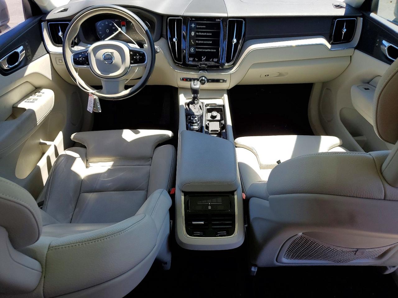 2018 VOLVO XC60