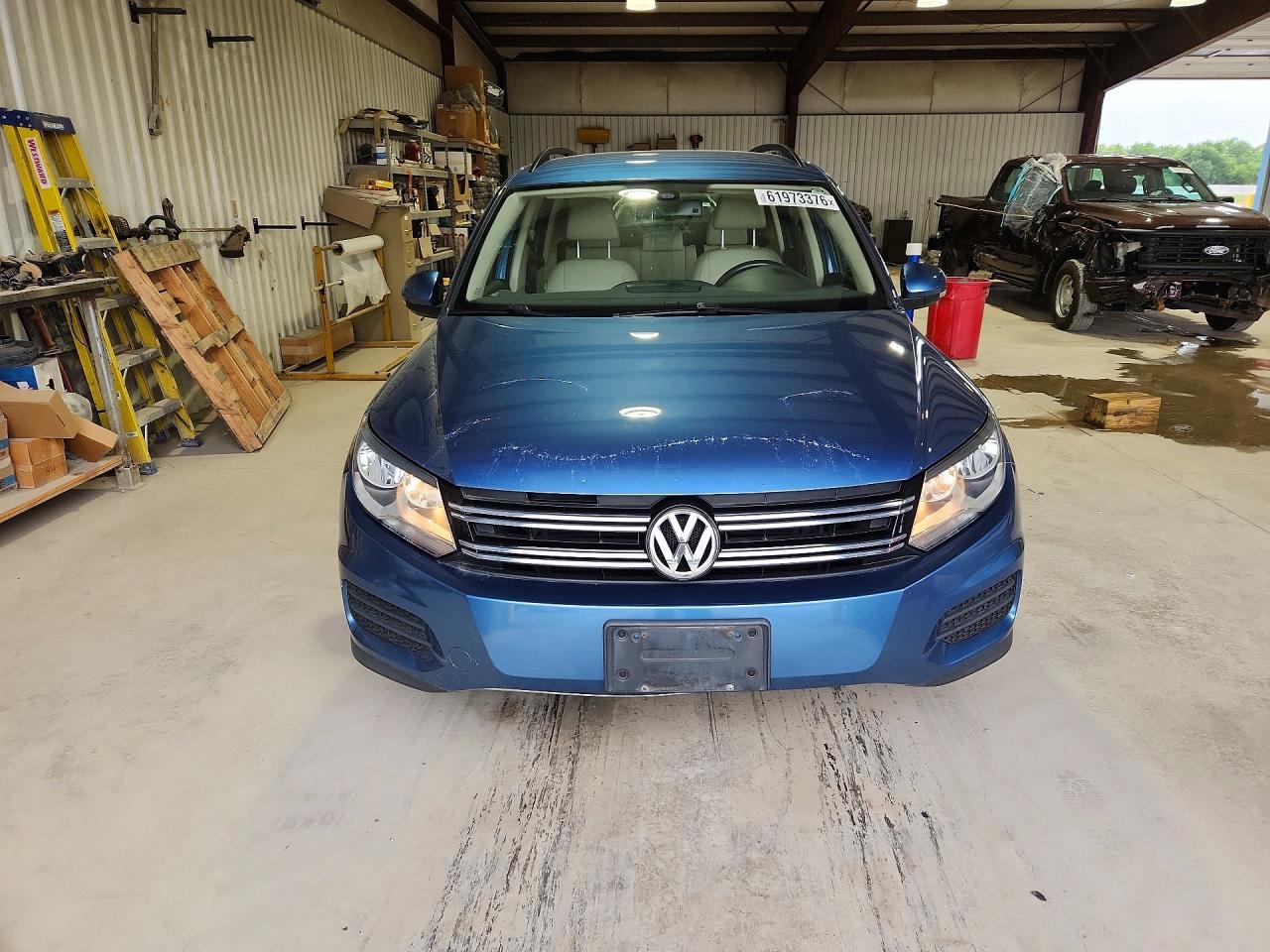 2017 VOLKSWAGEN TIGUAN