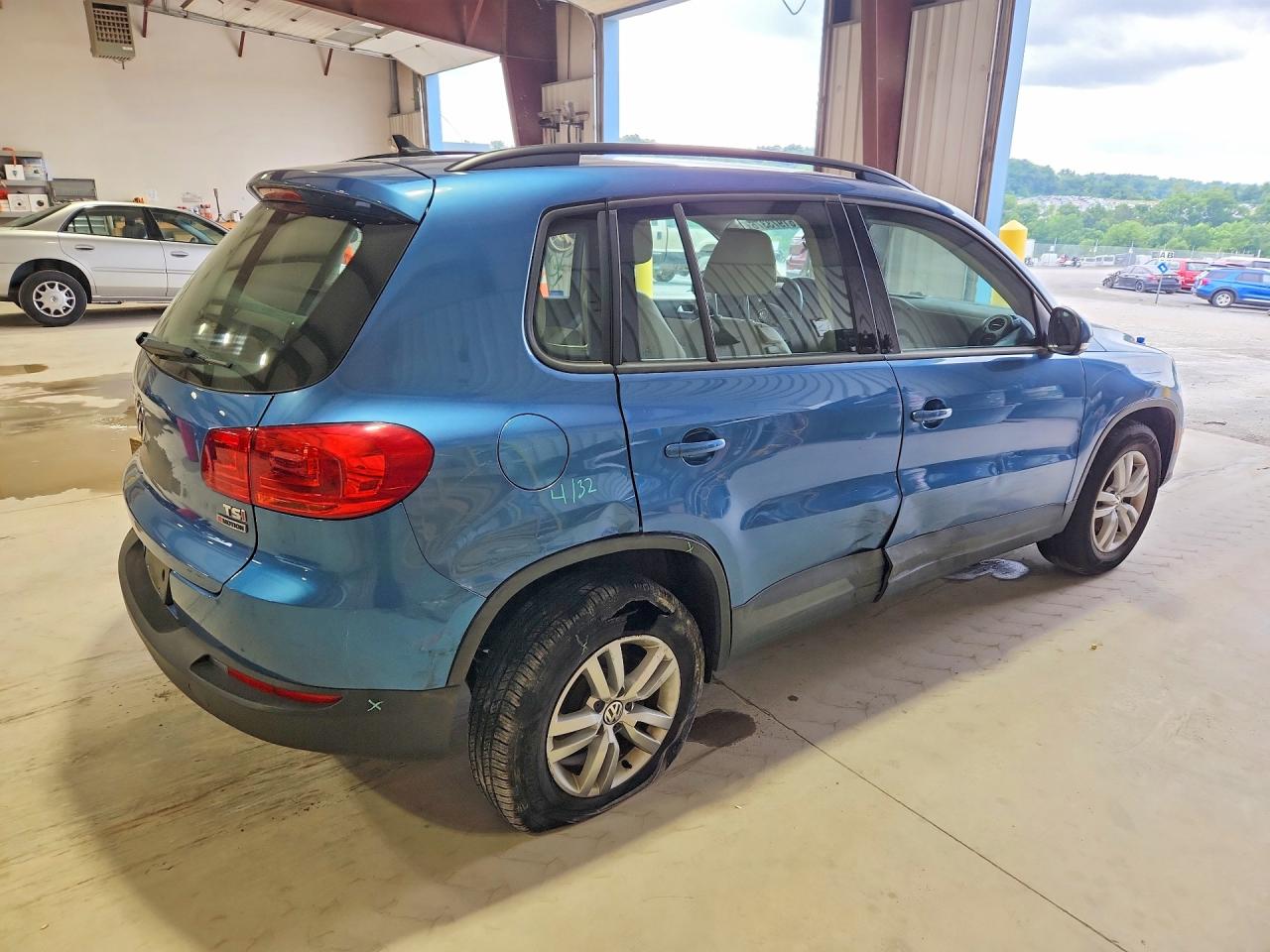 2017 VOLKSWAGEN TIGUAN