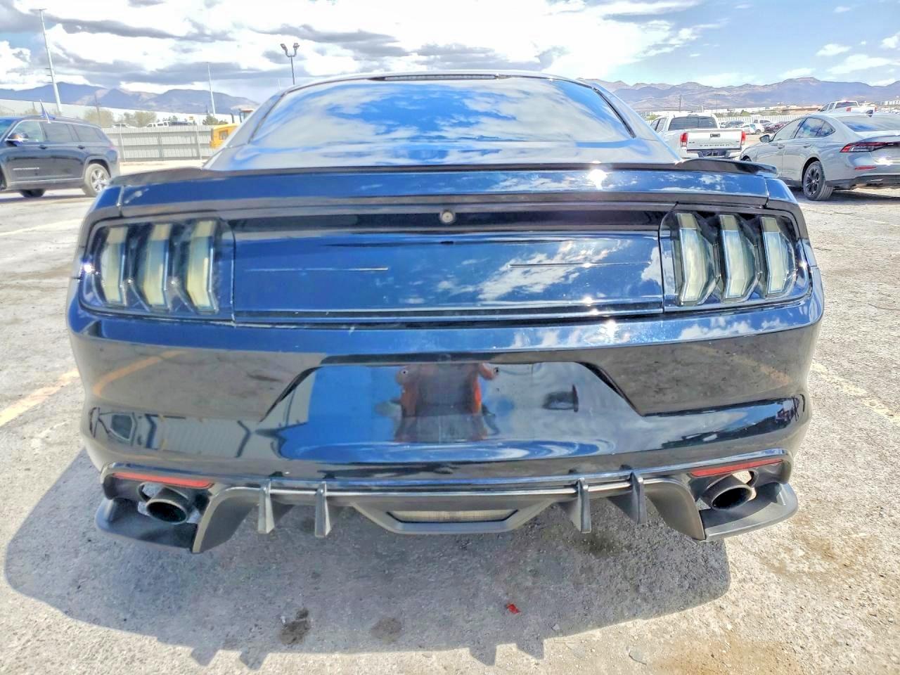 2016 FORD MUSTANG