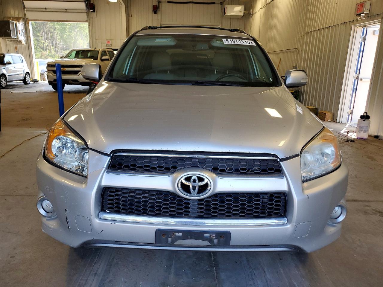 2011 TOYOTA RAV4