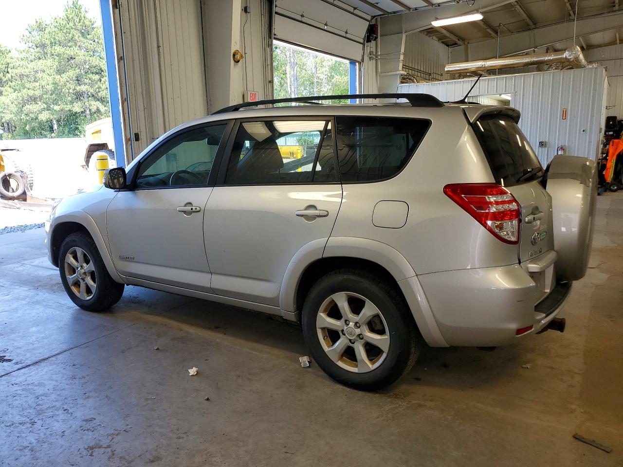 2011 TOYOTA RAV4
