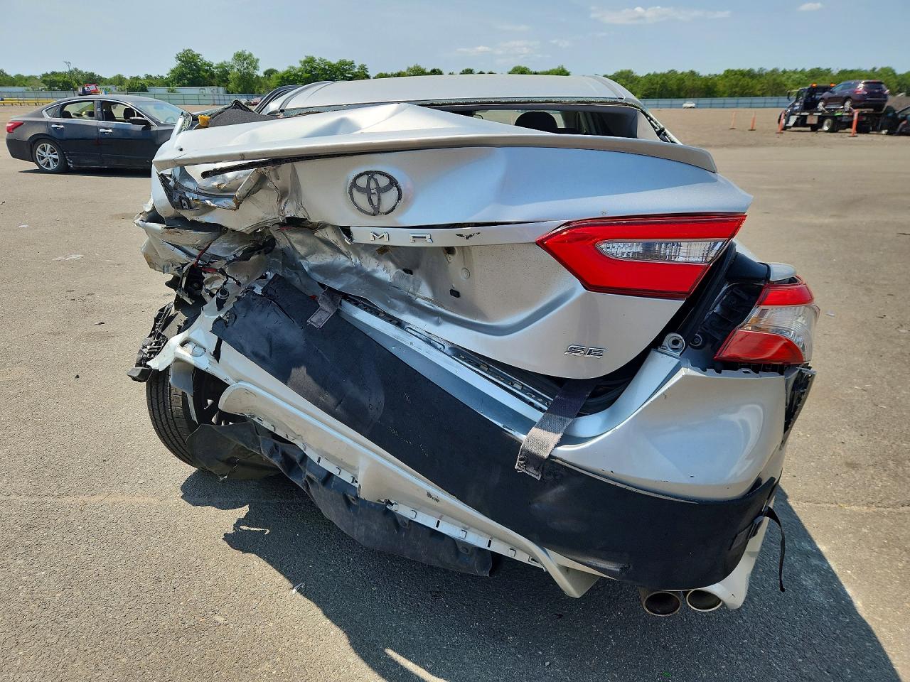 2018 TOYOTA CAMRY