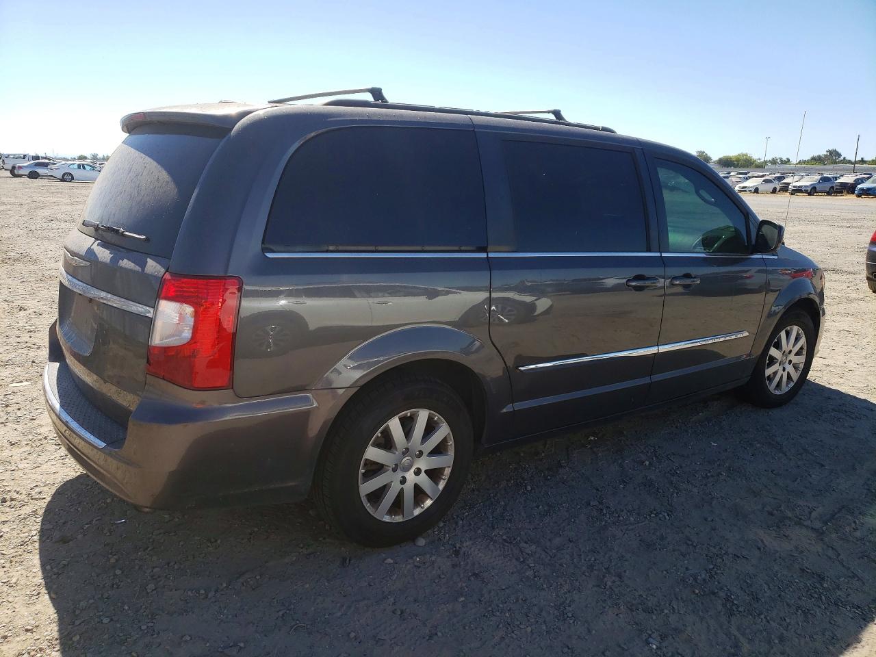 2016 CHRY MINIVAN