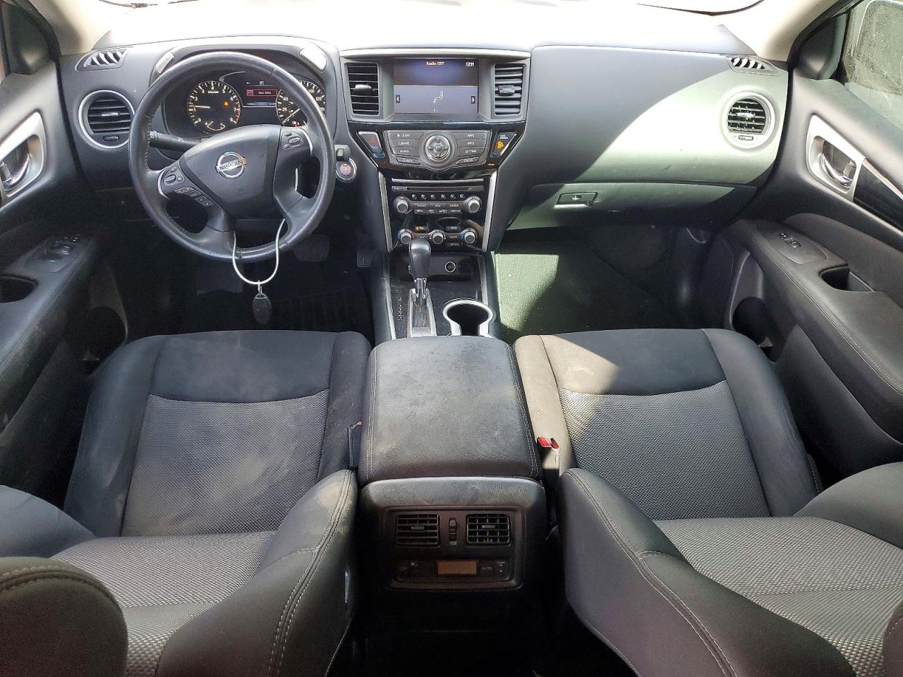 2017 NISSAN PATHFINDER