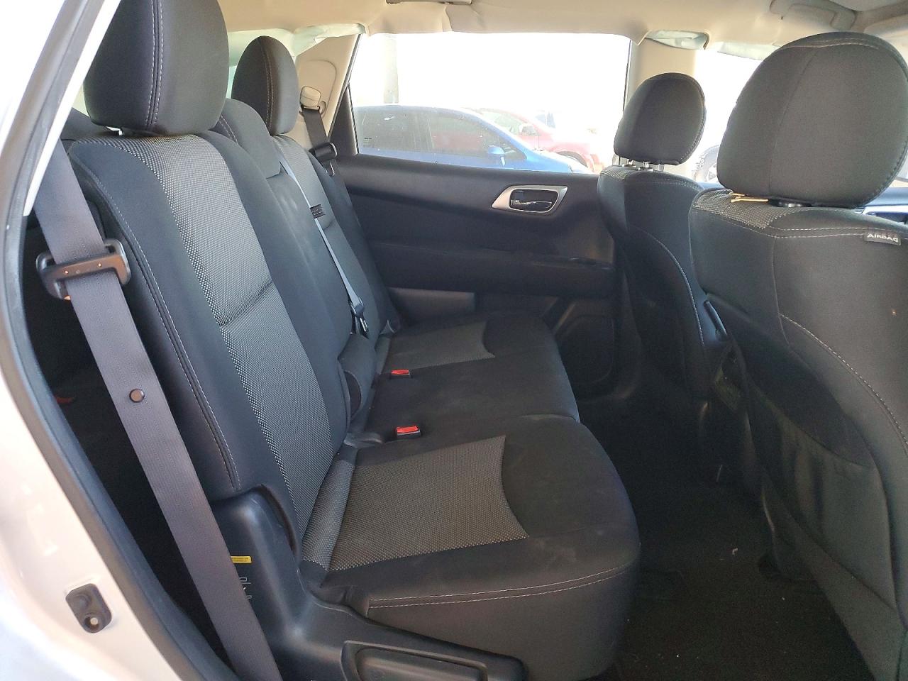 2017 NISSAN PATHFINDER