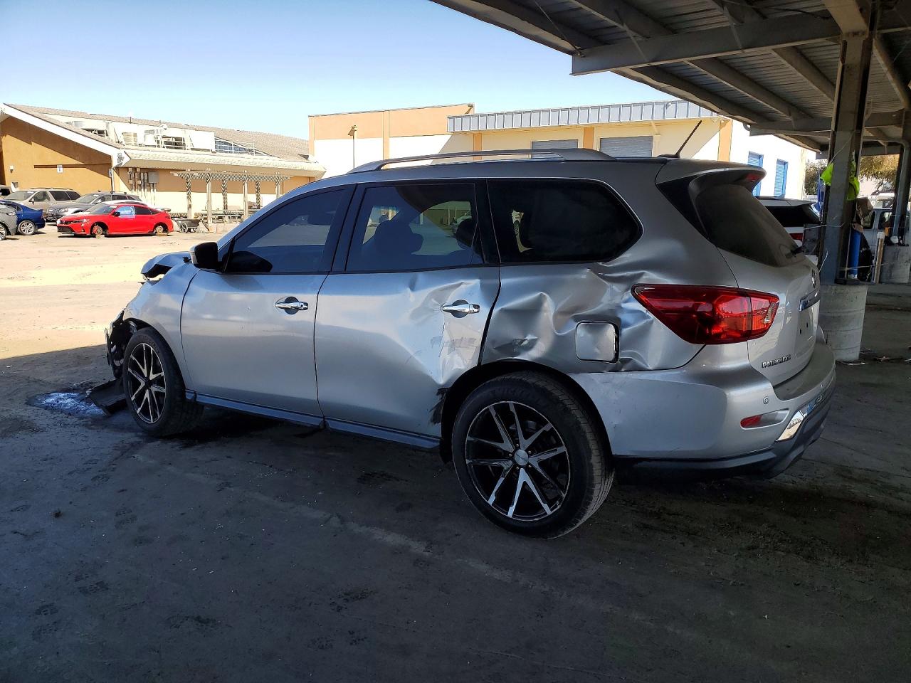 2017 NISSAN PATHFINDER