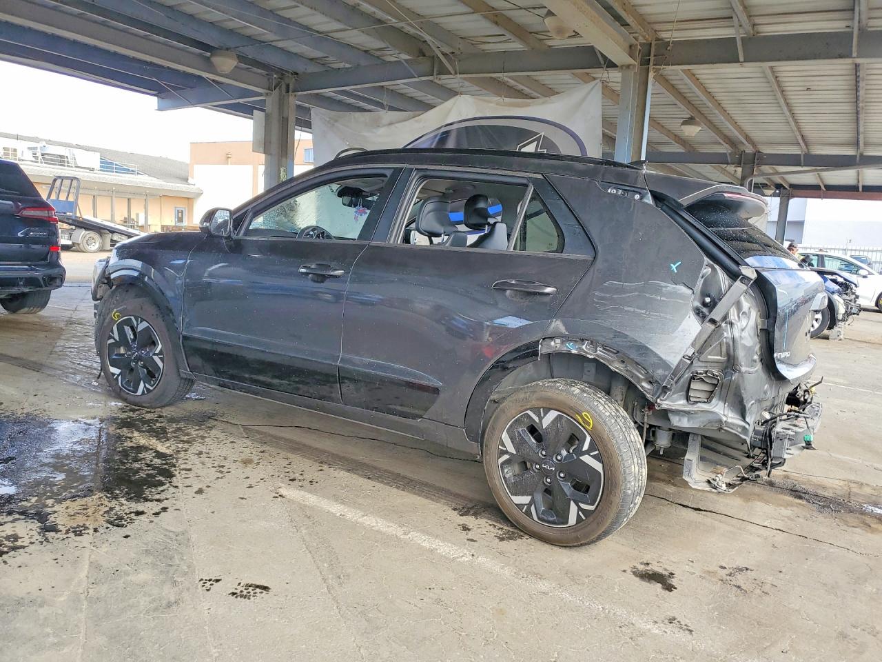 2023 KIA NIRO